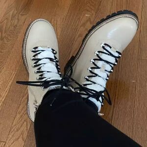 NWT women's hiking boots taupe sz 9